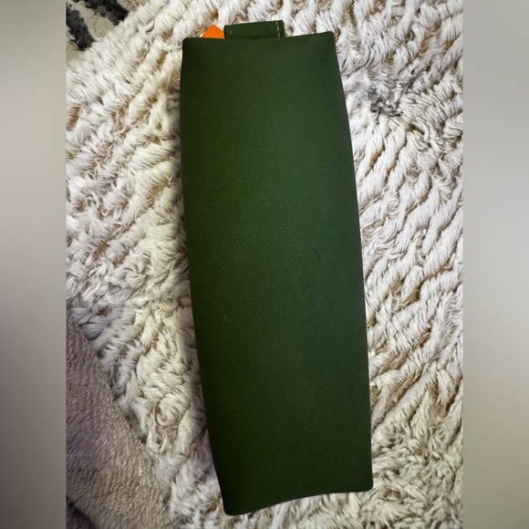 Tooletries The Koby Mini Dopp Kit Toiletries/Makeup bag Olive Green - Picture 10 of 13